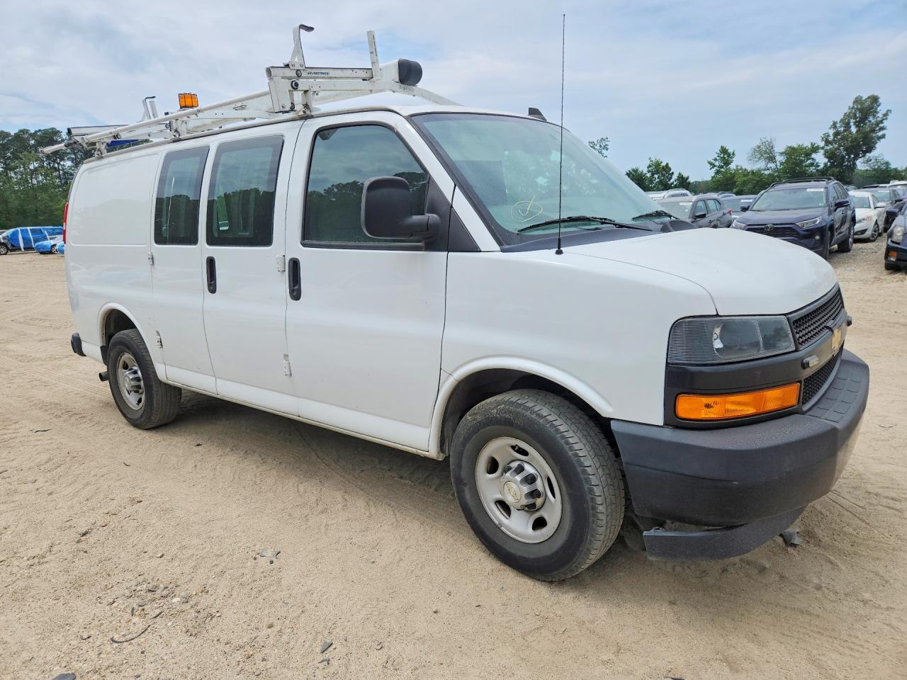 2020 CHEVROLET EXPRESS