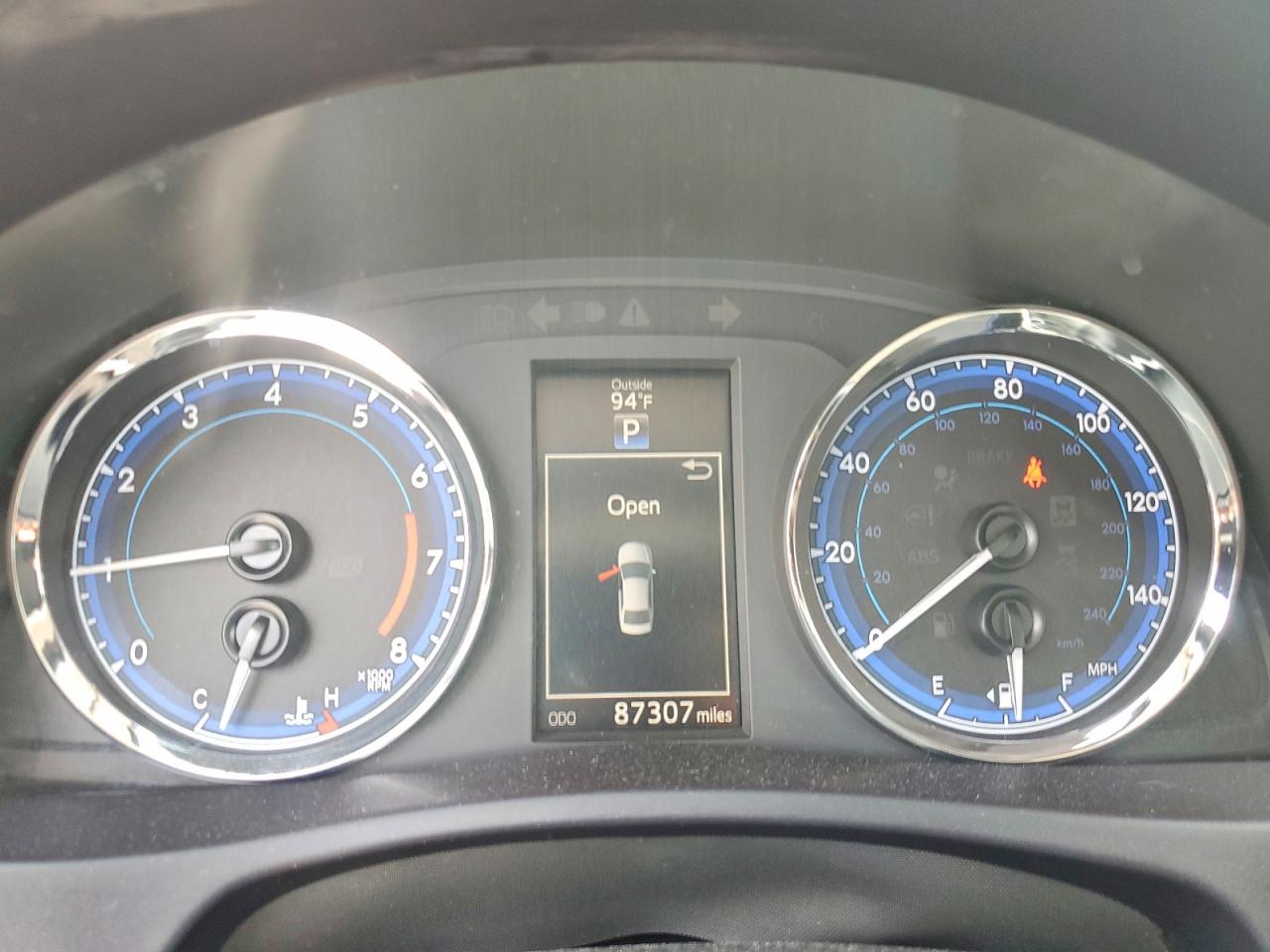 2018 TOYOTA COROLLA