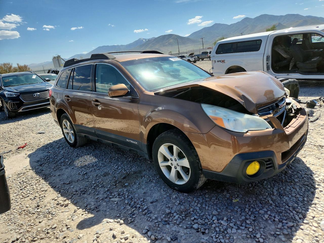 2013 SUBARU OUTBACK