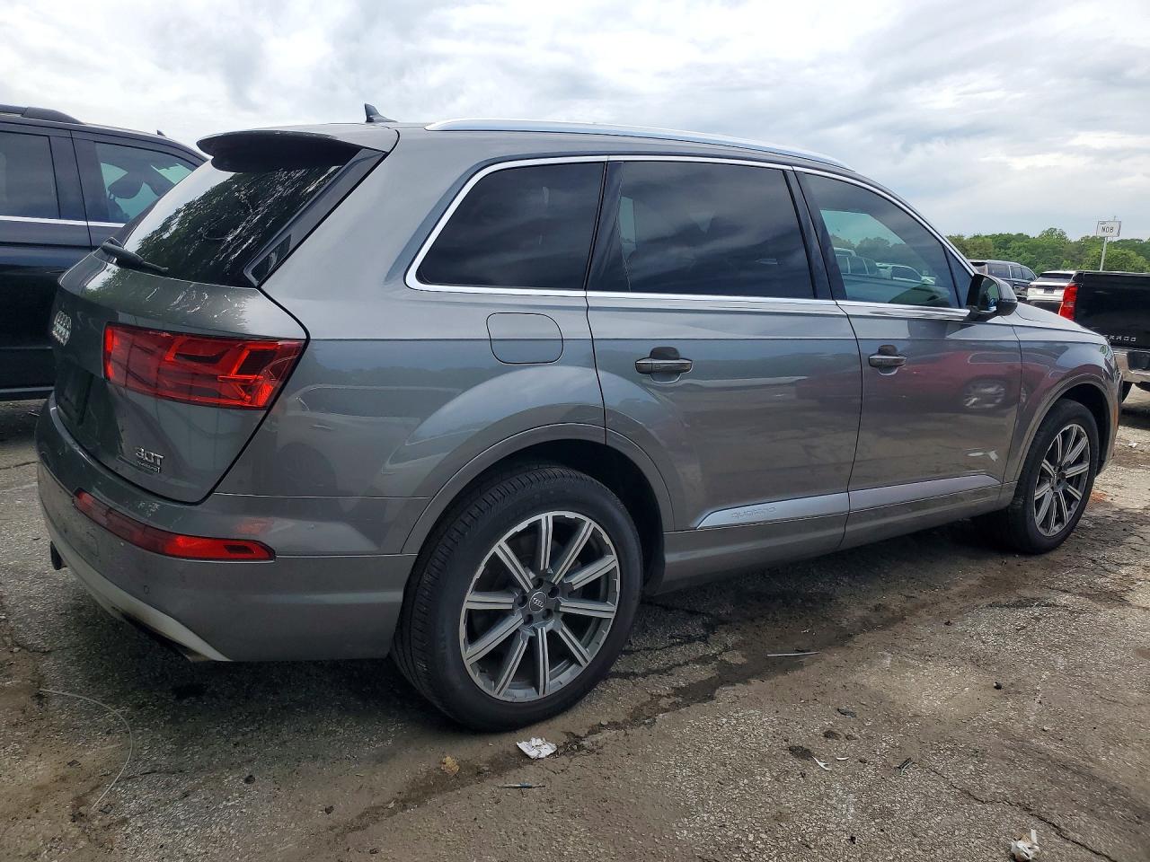 2017 AUDI Q7