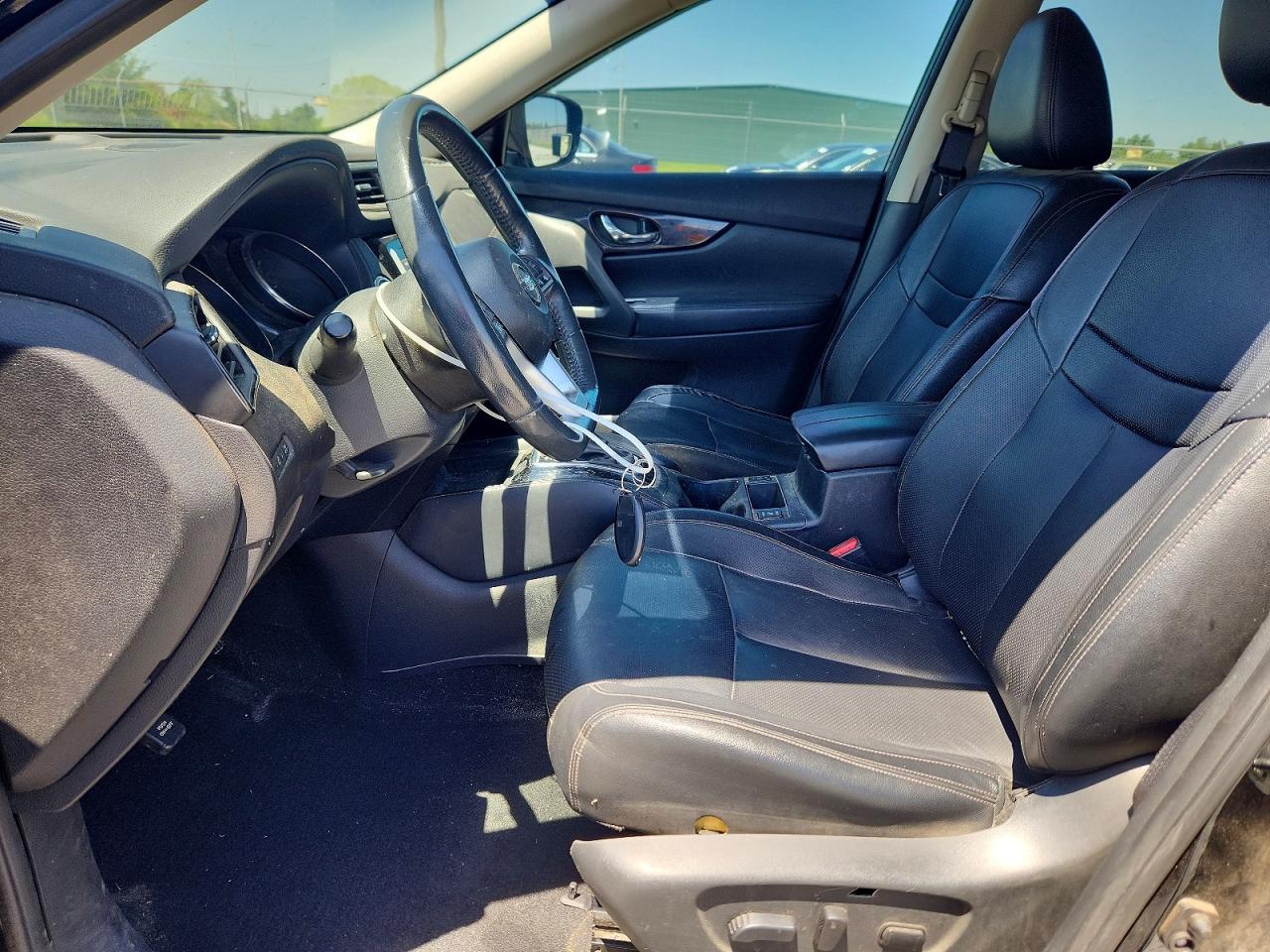 2017 NISSAN ROGUE
