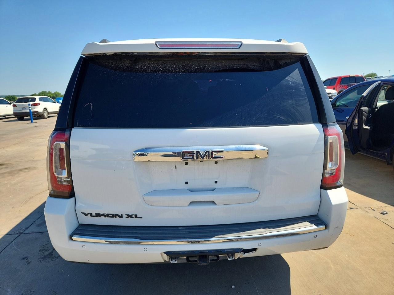 2018 GMC YUKON