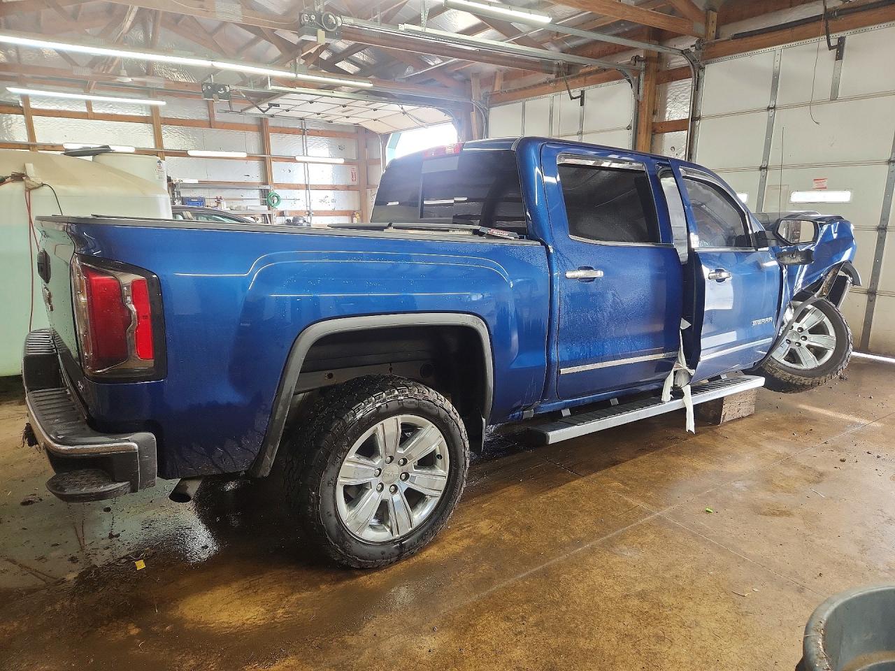 2017 GMC SIERRA