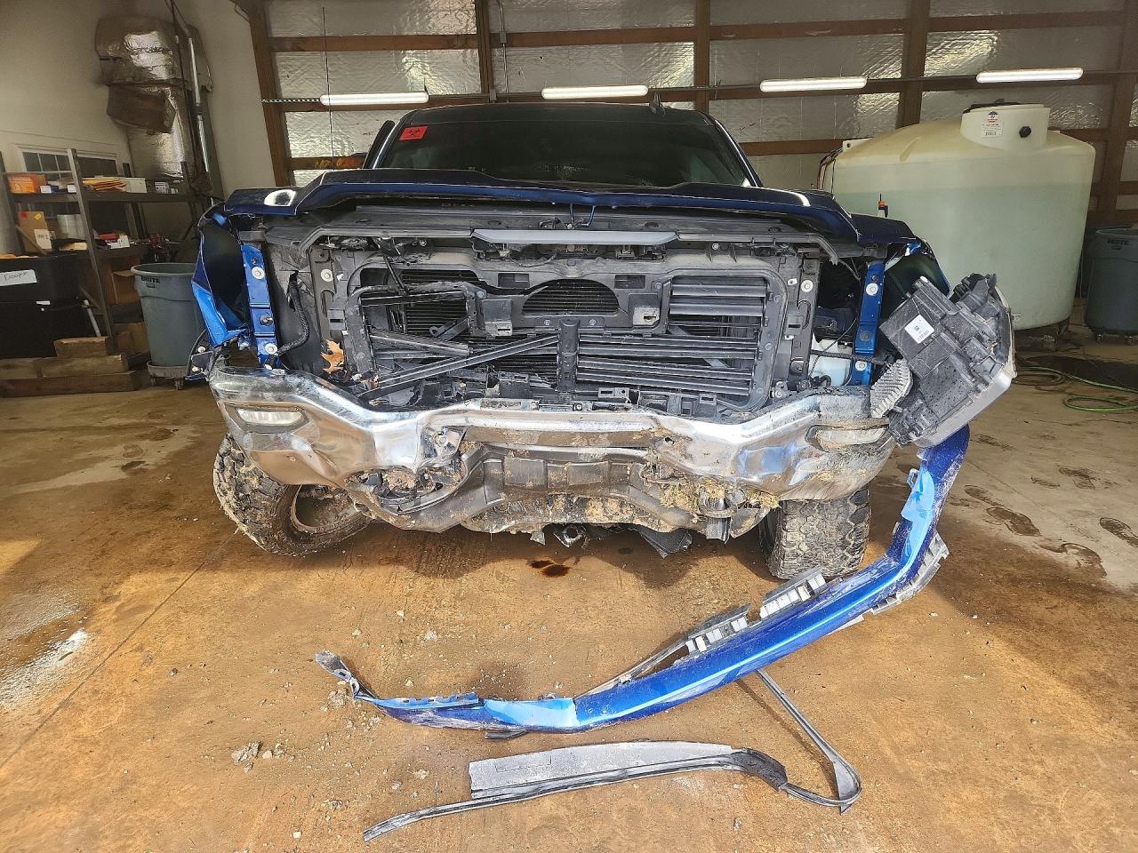 2017 GMC SIERRA