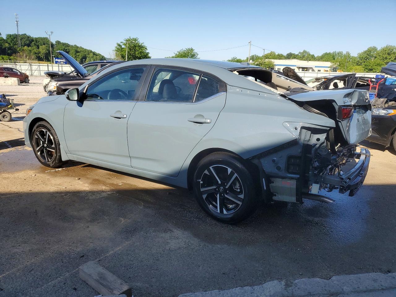 2025 NISSAN SENTRA