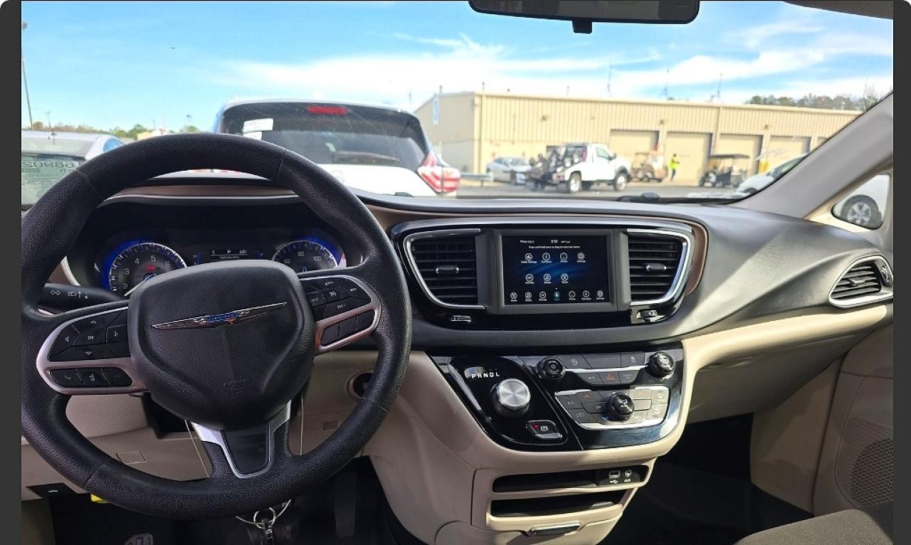 2020 CHRYSLER MINIVAN