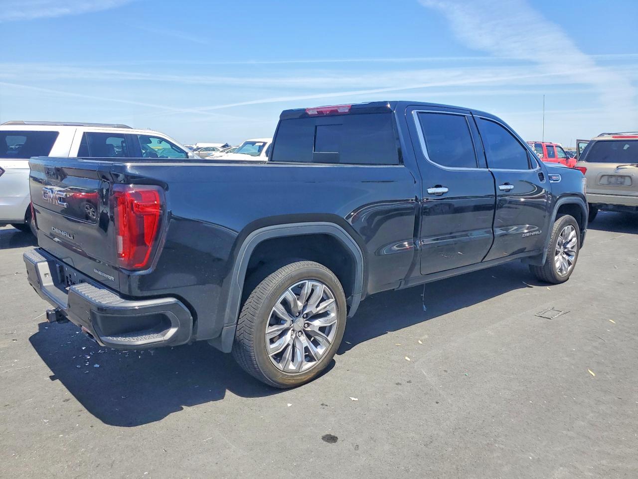 2023 GMC SIERRA