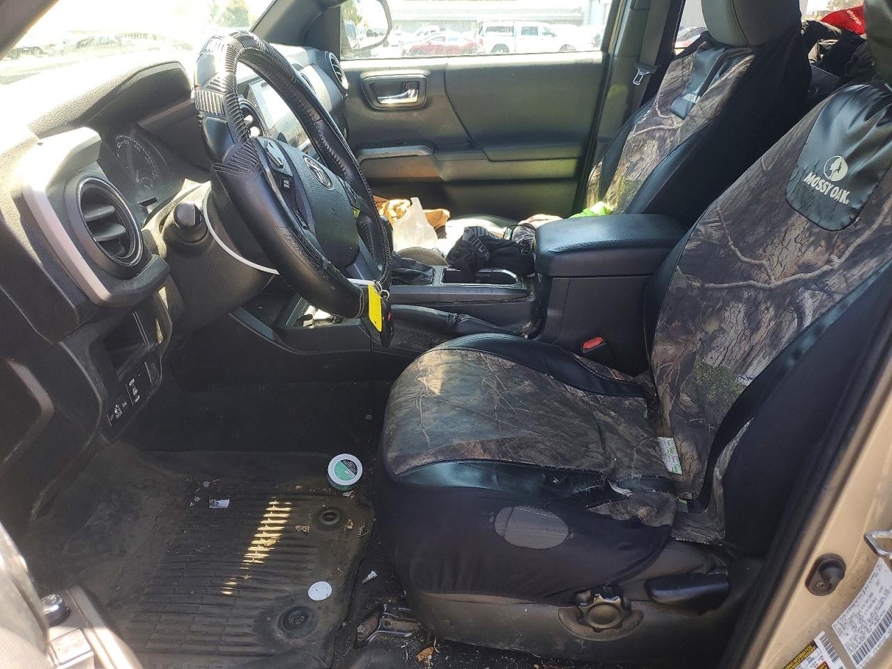 2016 TOYOTA TACOMA
