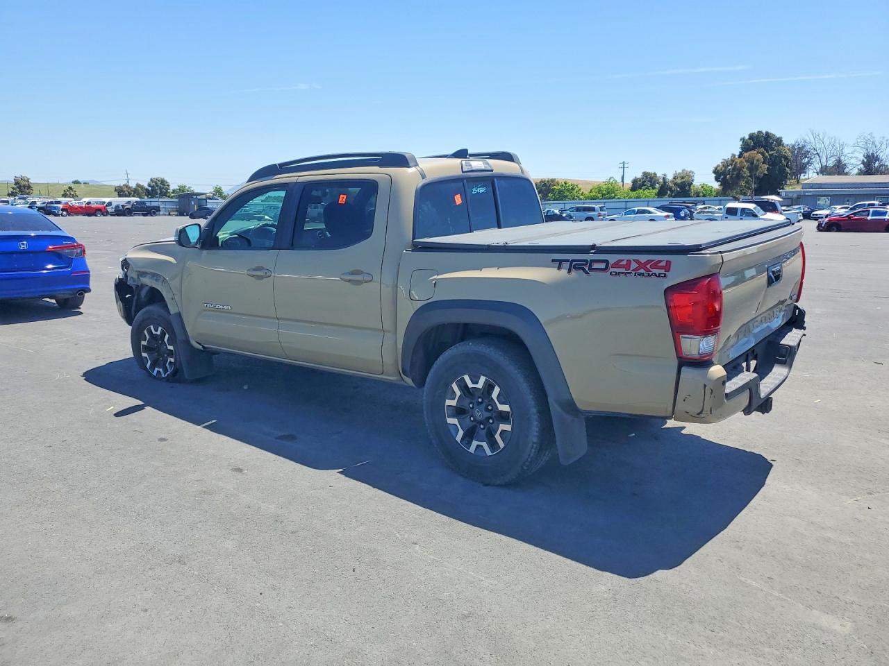 2016 TOYOTA TACOMA