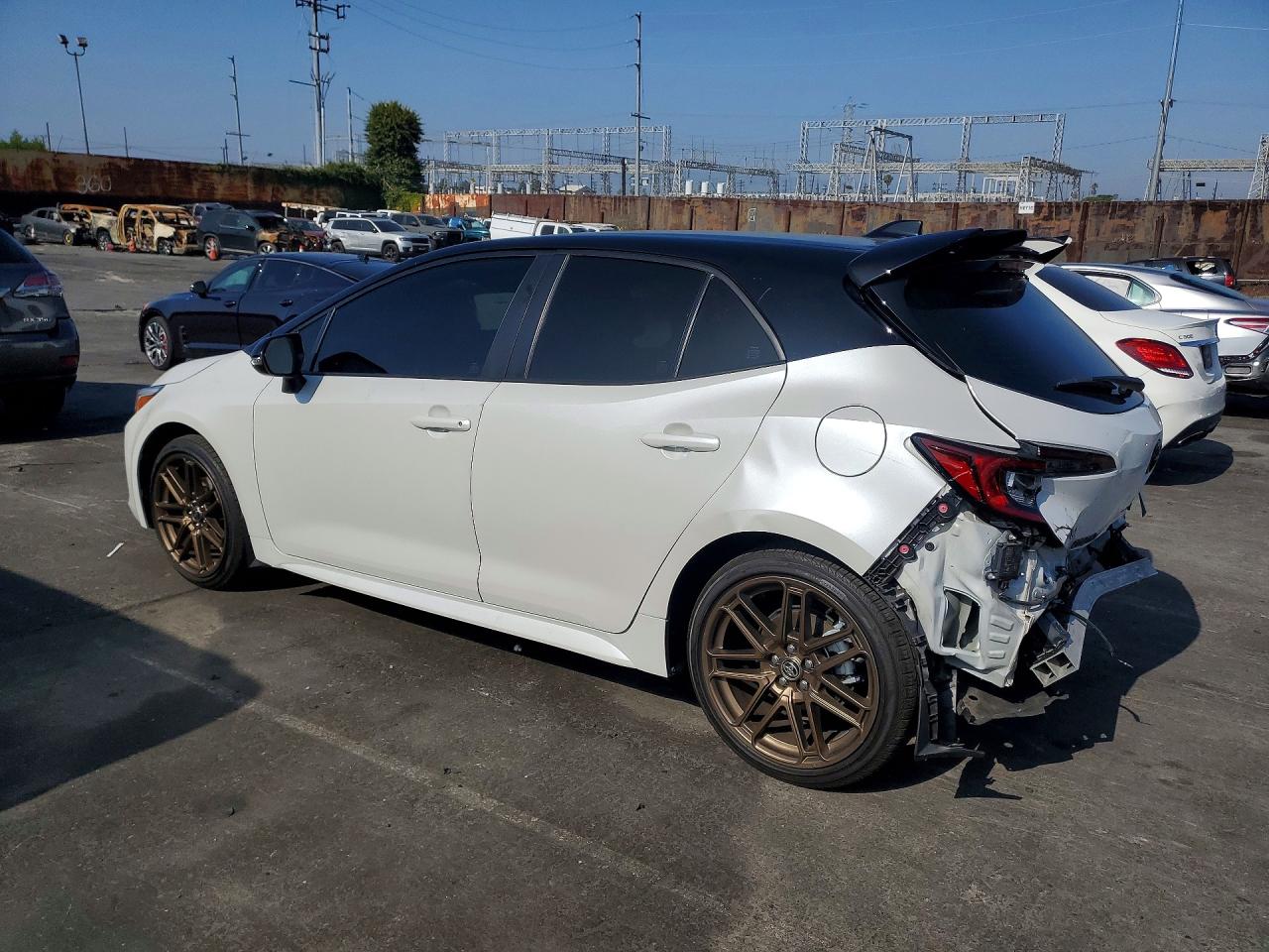 2025 TOYOTA COROLLA