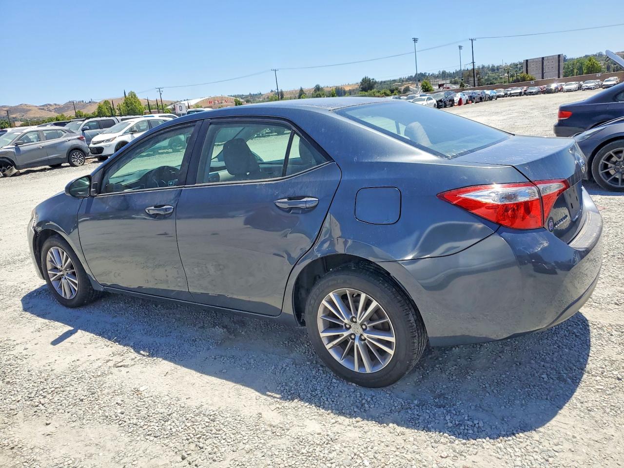 2015 TOYOTA COROLLA