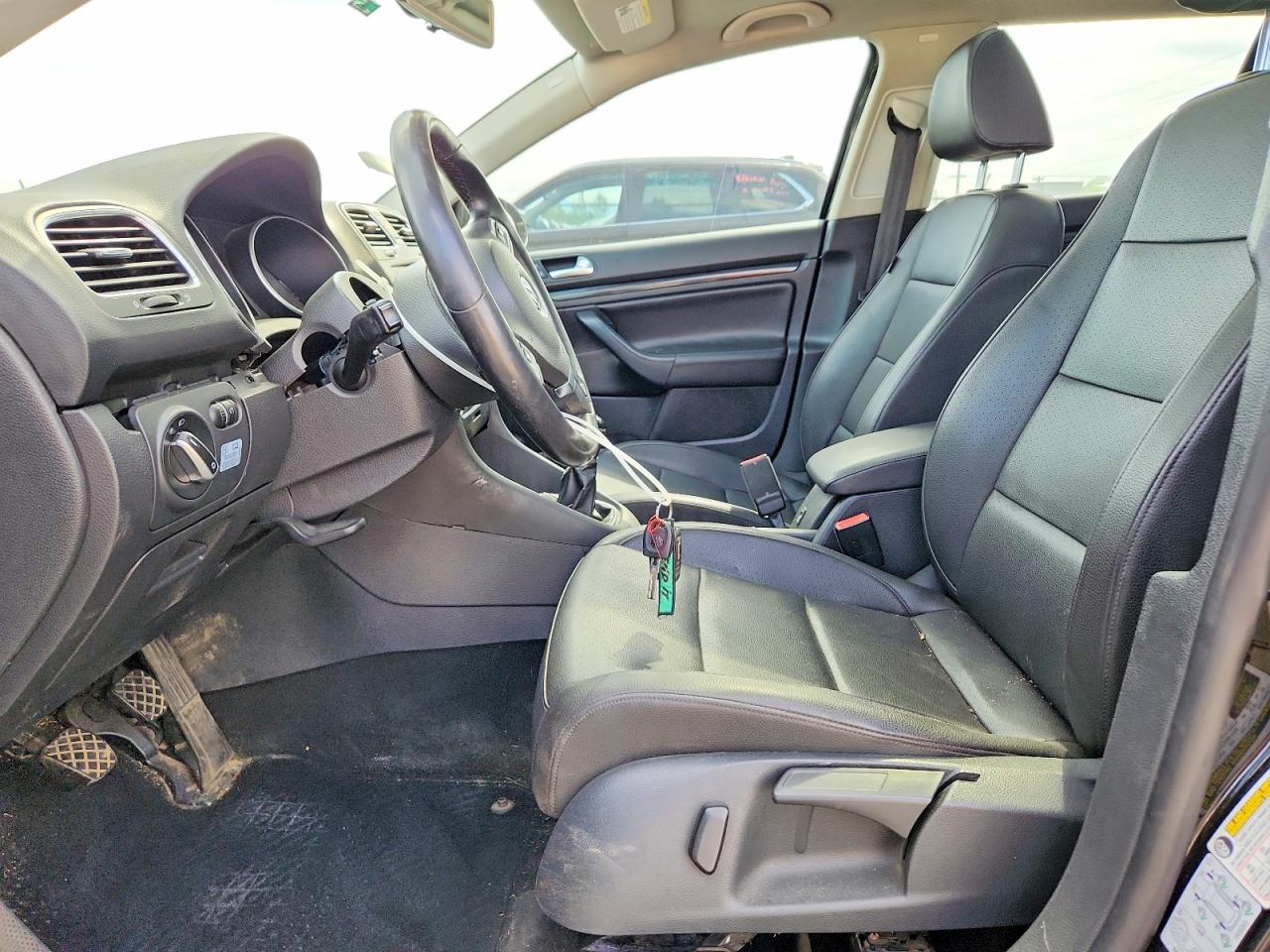 2013 VOLKSWAGEN JETTA