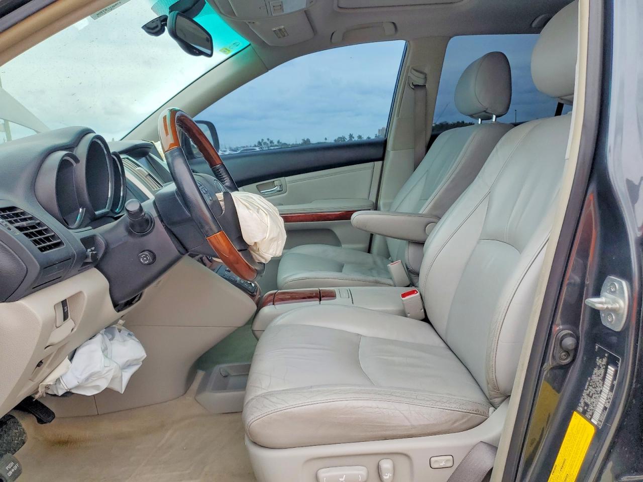 2005 LEXUS RX330