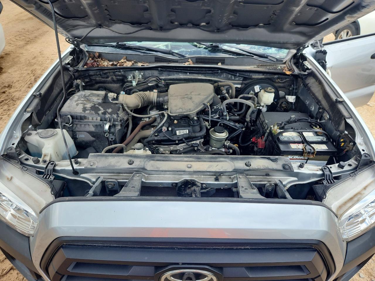 2022 TOYOTA TACOMA SR