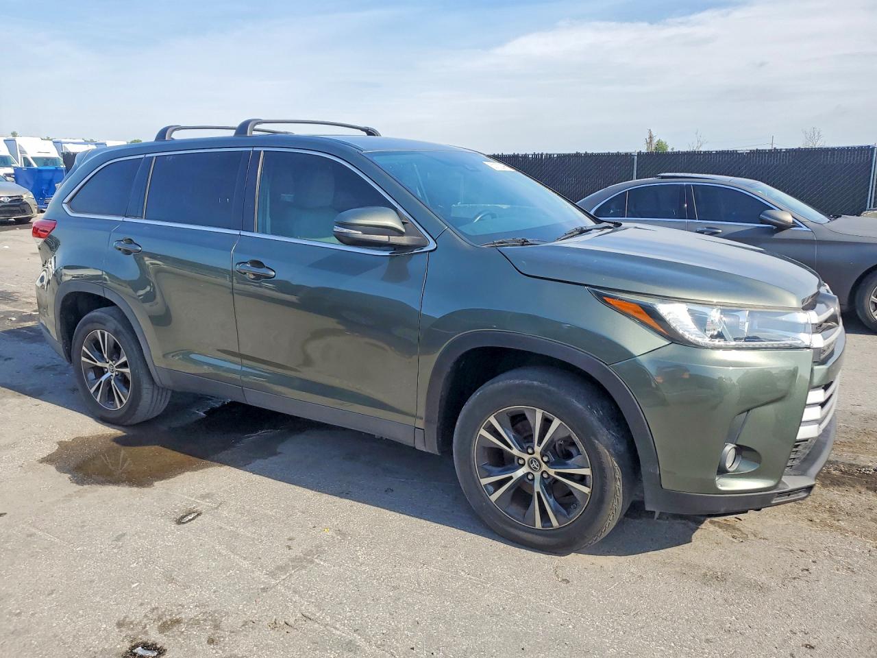 2019 TOYOTA HIGHLANDER