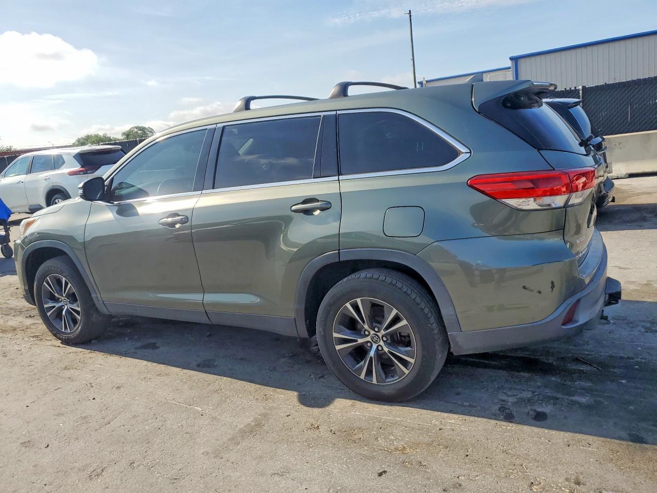 2019 TOYOTA HIGHLANDER