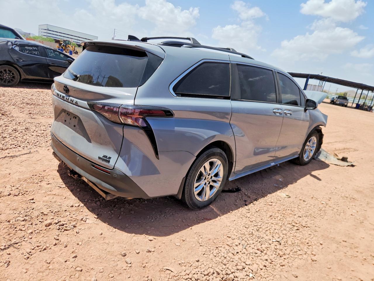 2023 TOYOTA SIENNA