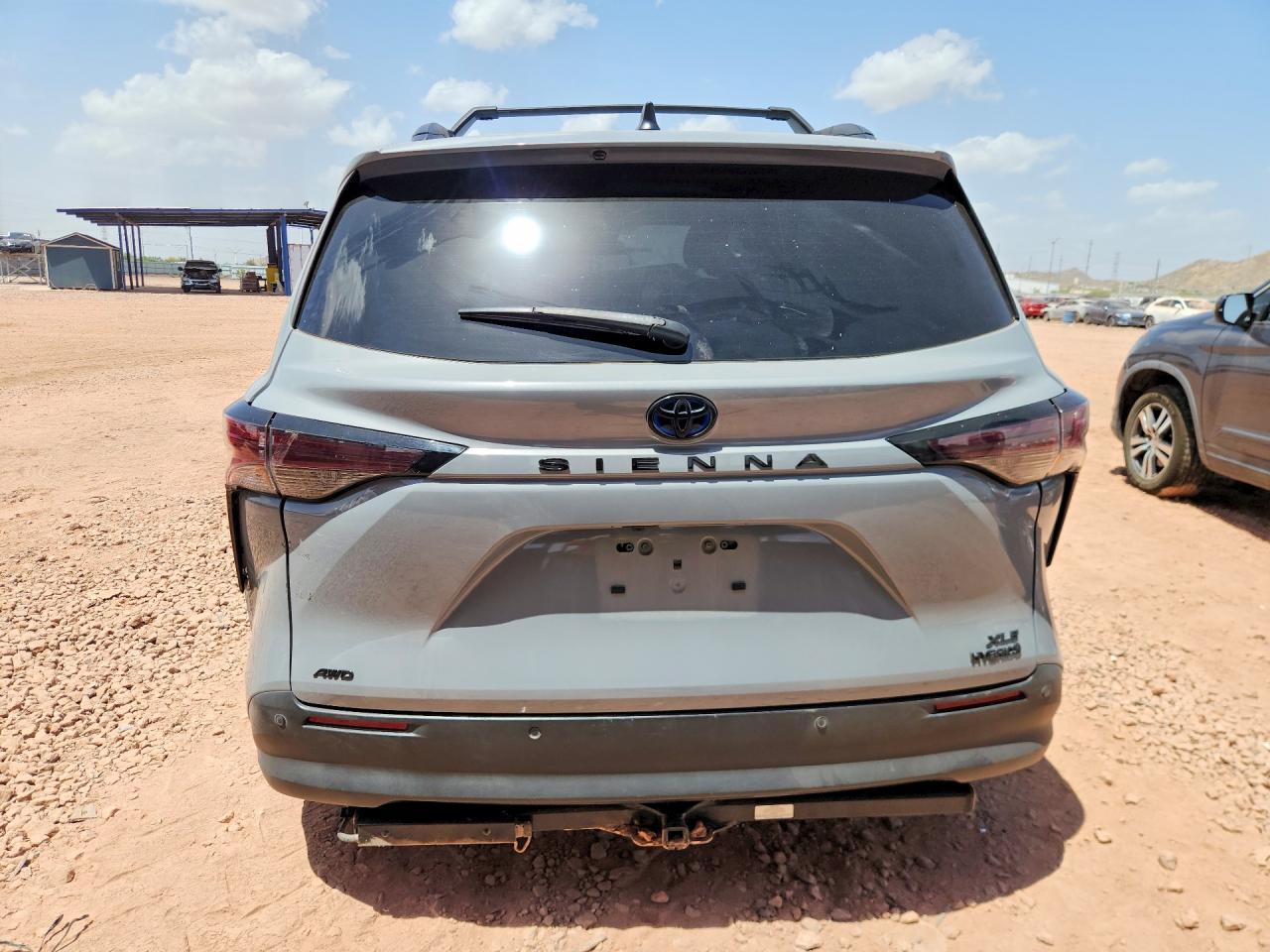 2023 TOYOTA SIENNA