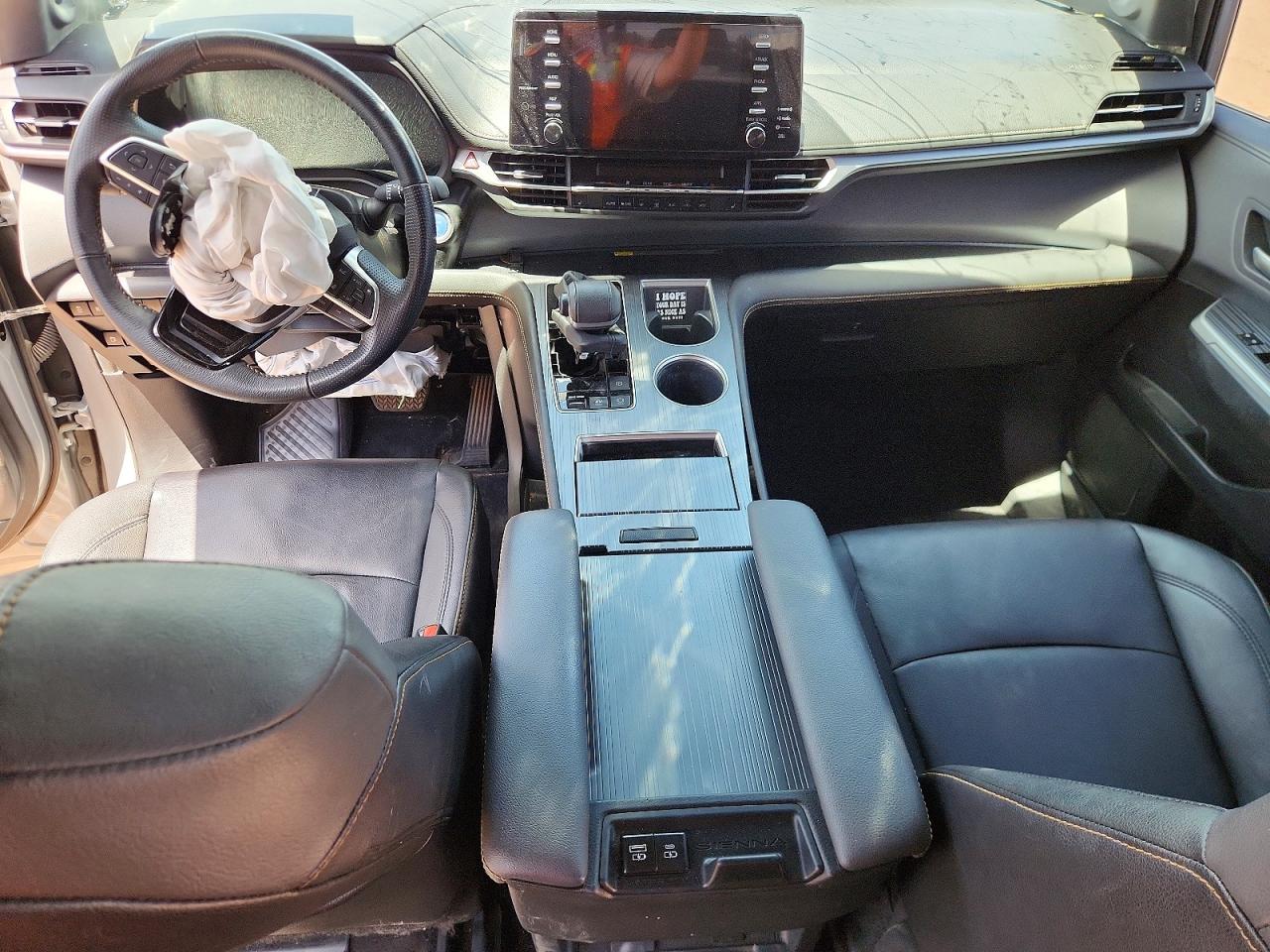 2023 TOYOTA SIENNA