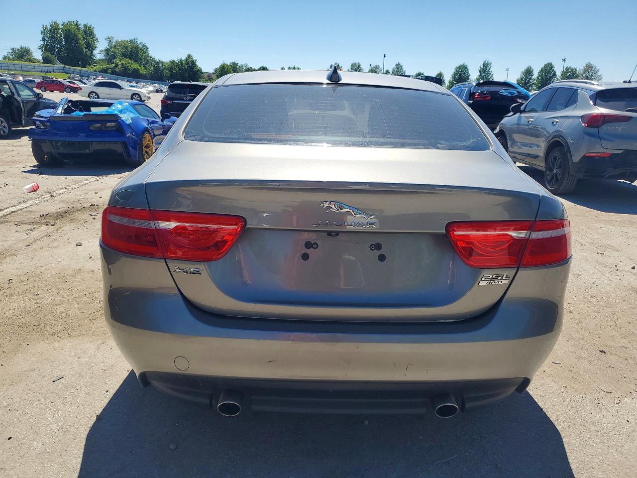 2019 JAGUAR XE