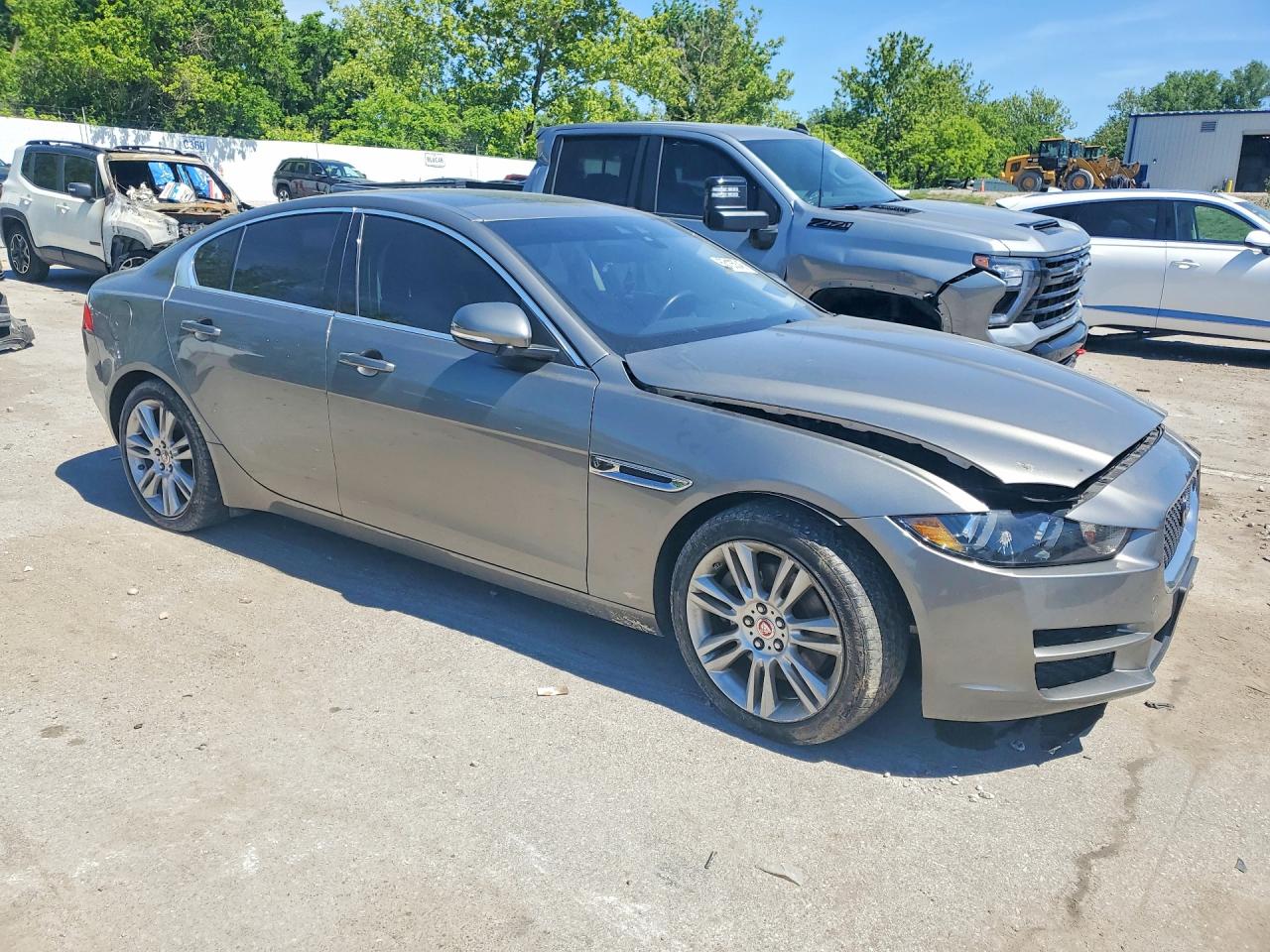 2019 JAGUAR XE