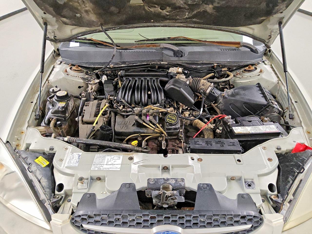 2003 FORD TAURUS