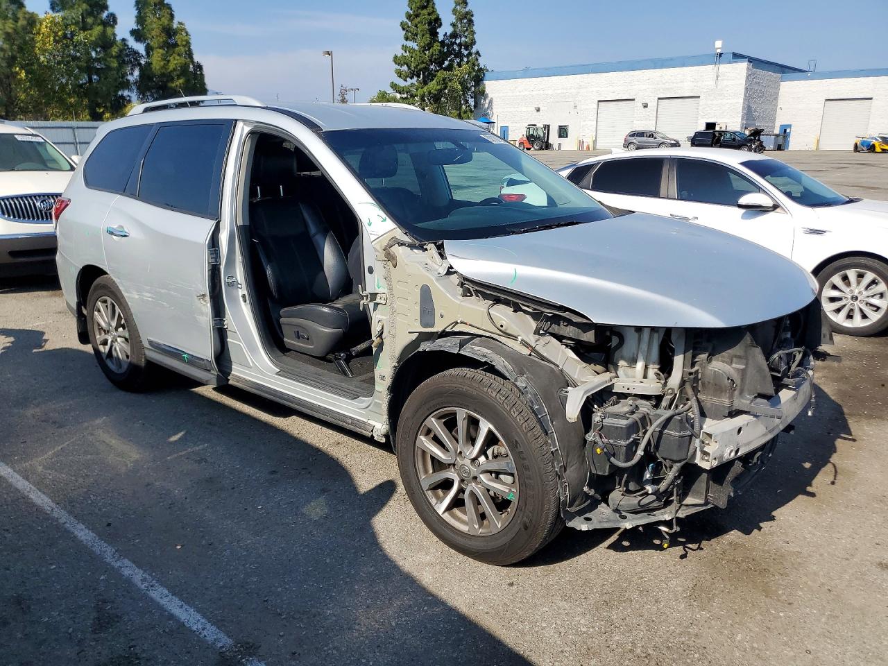 2016 NISSAN PATHFINDER