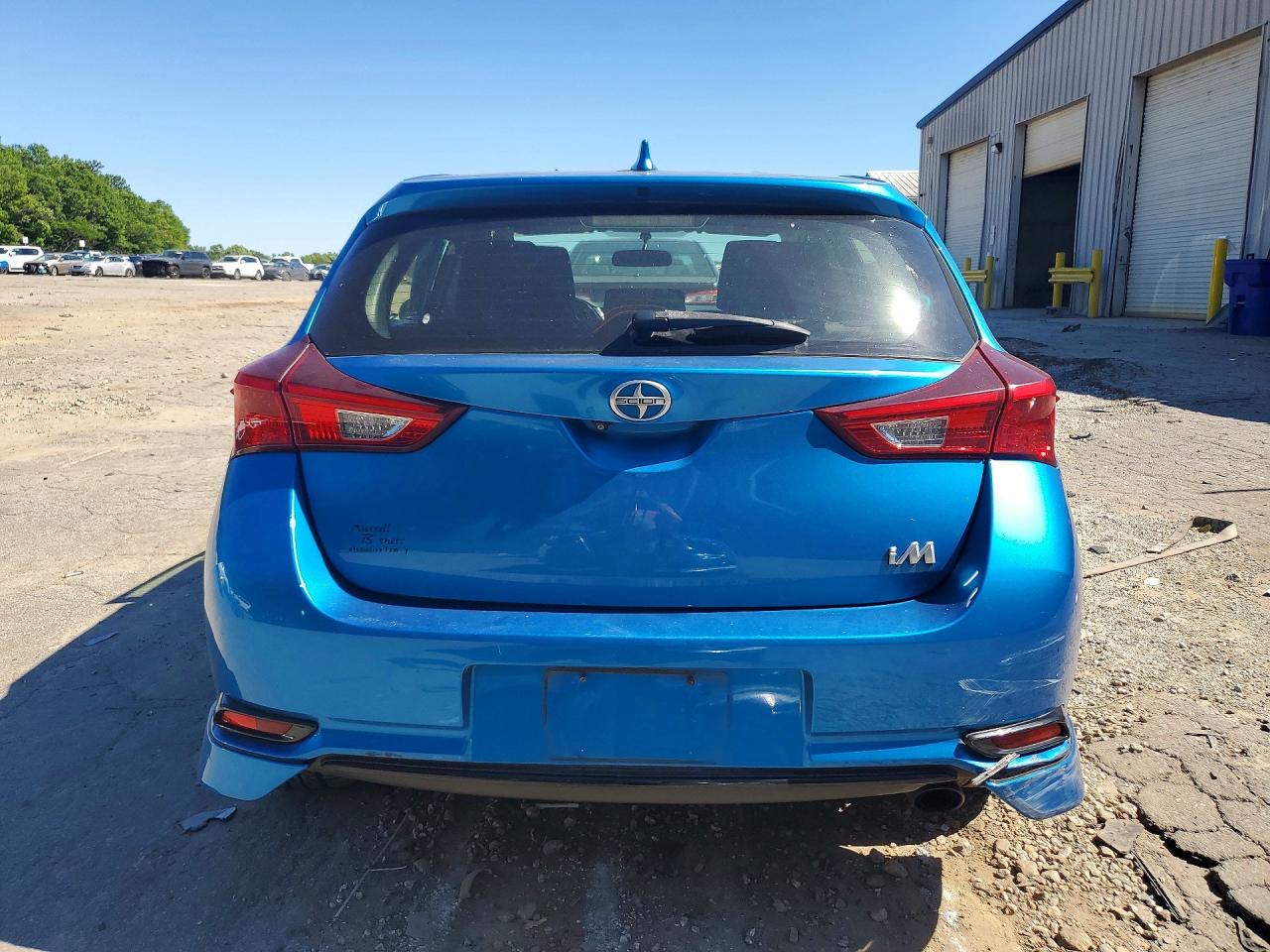 2016 SCION IM