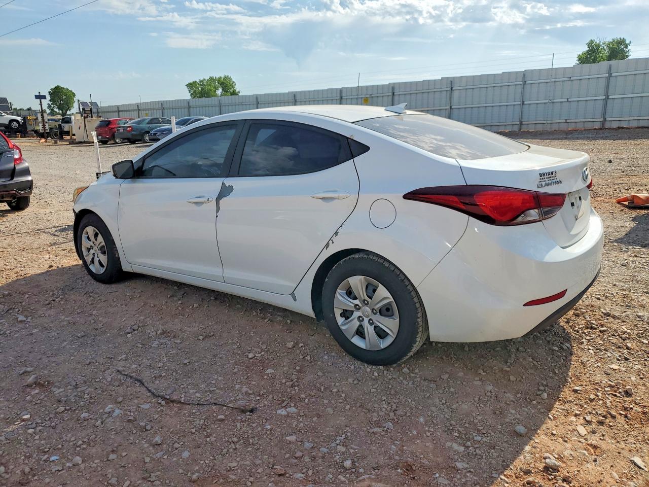 2016 HYUNDAI ELANTRA
