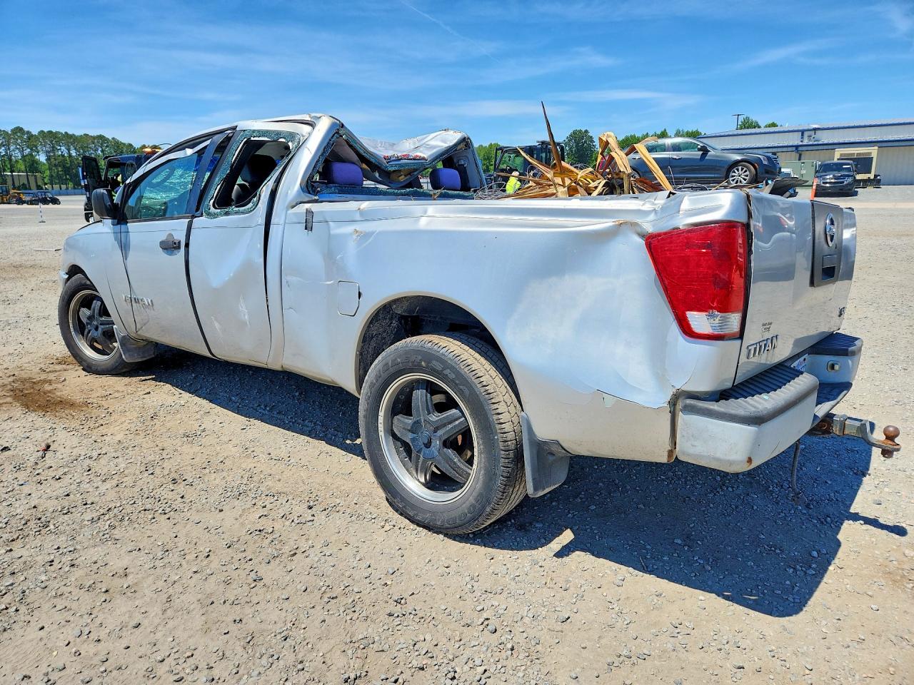 2006 NISSAN TITAN