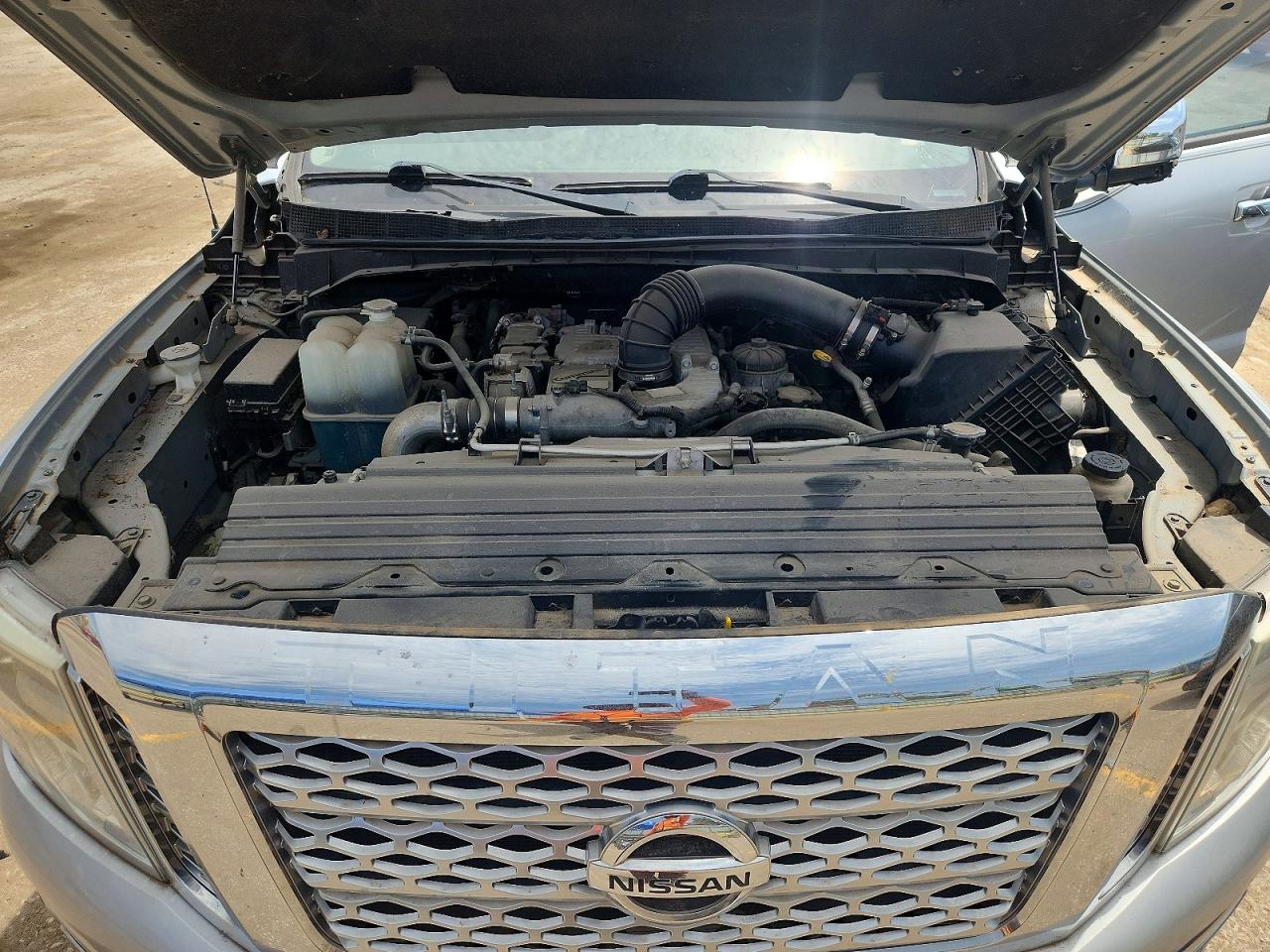2016 NISSAN TITAN