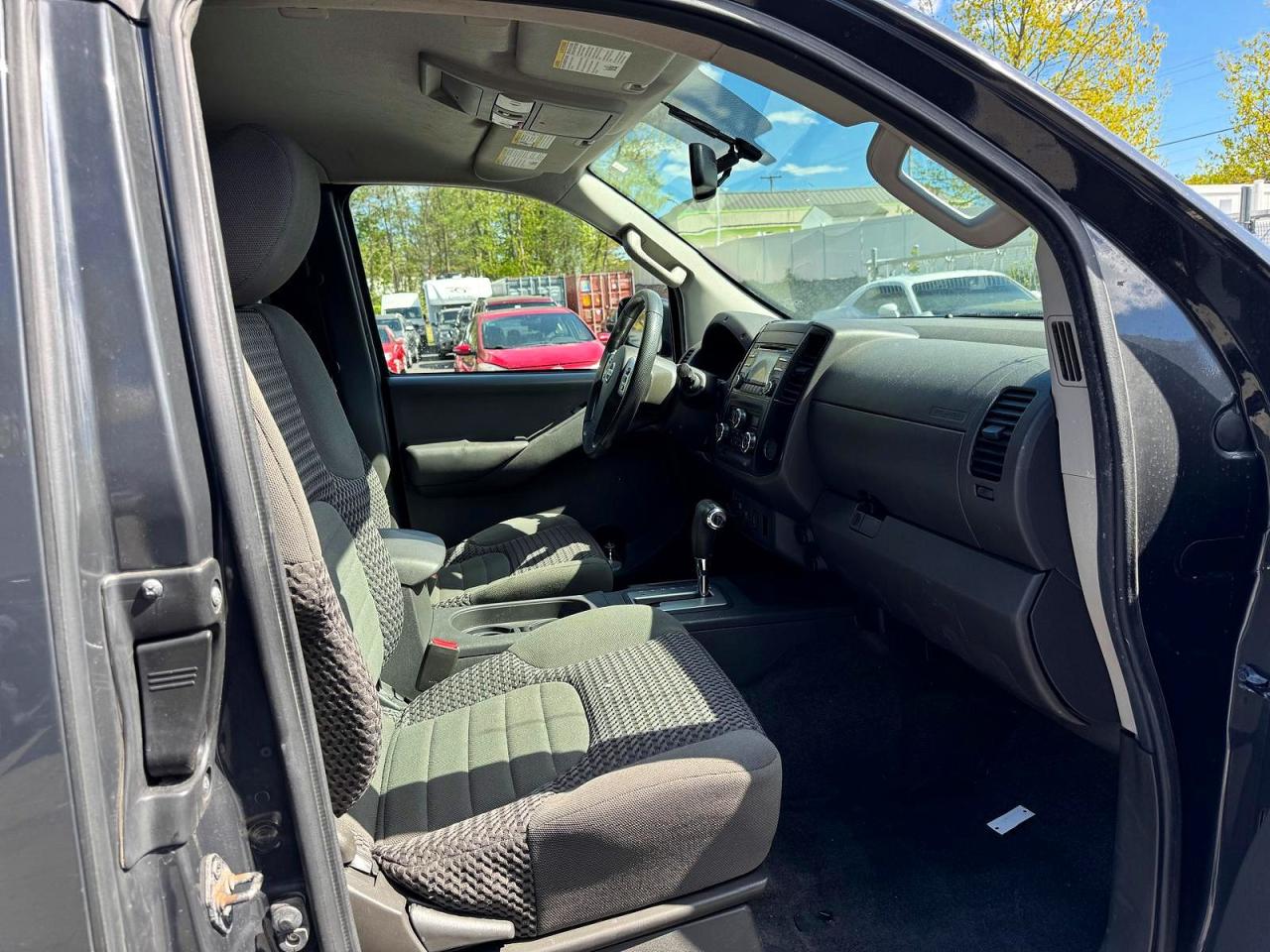 2013 NISSAN FRONTIER