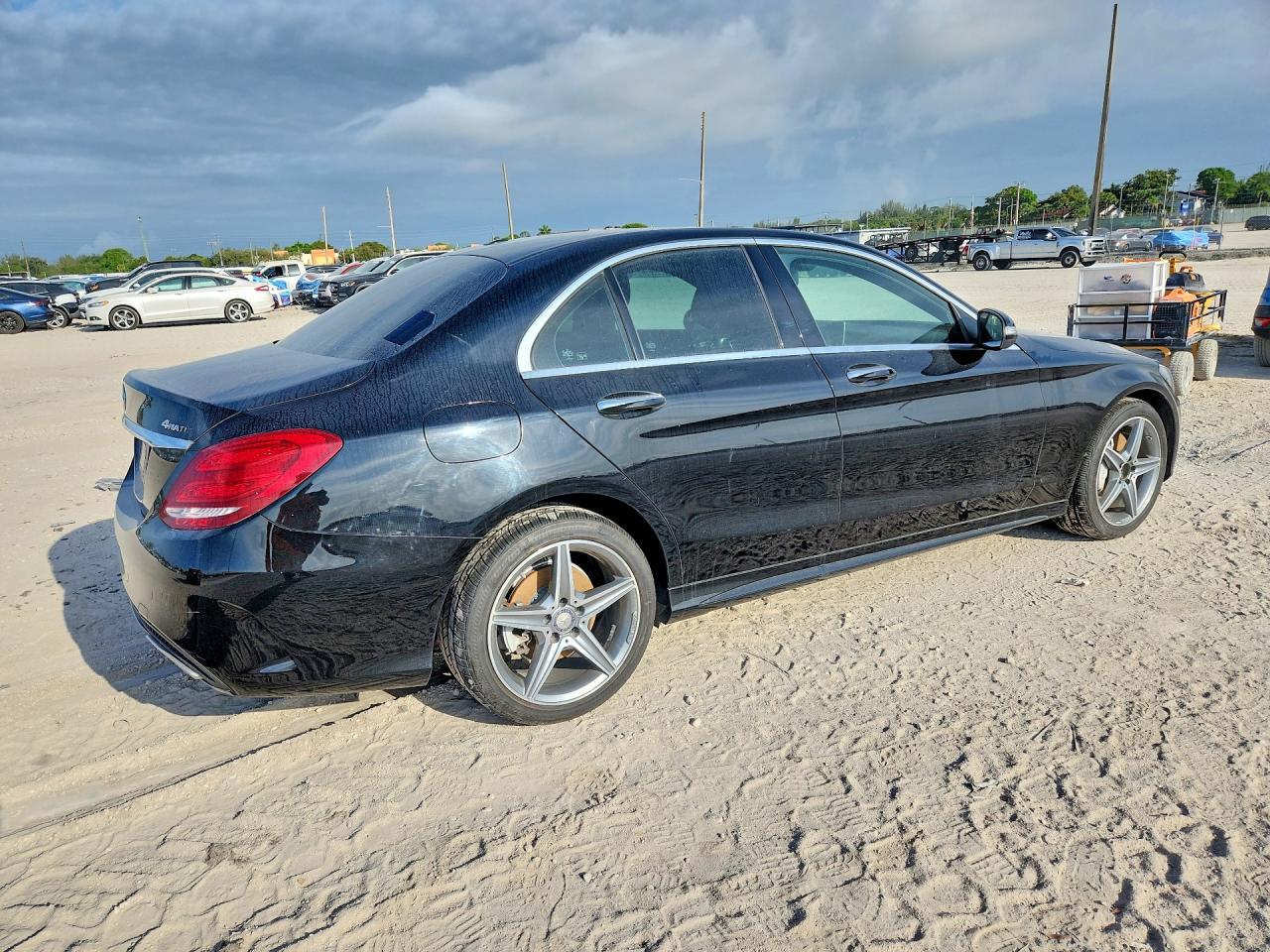 2015 MERCEDES-BENZ C-CLASS