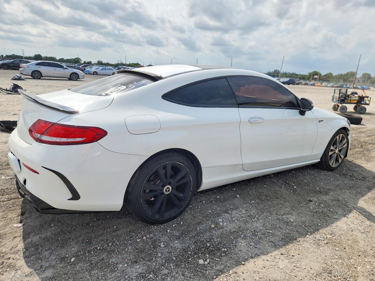 2017 MERCEDES-BENZ C-CLASS