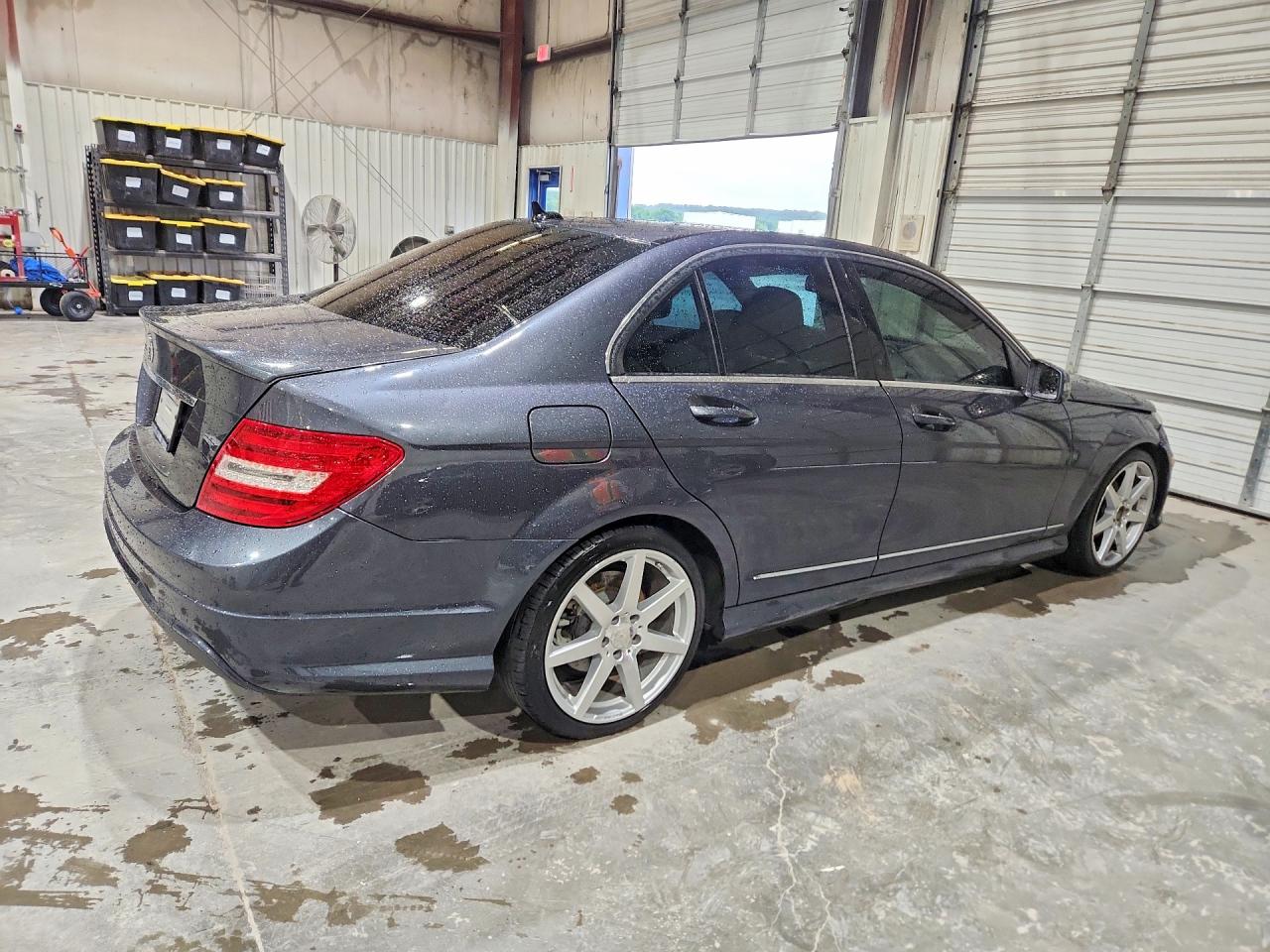 2013 MERCEDES-BENZ C-CLASS