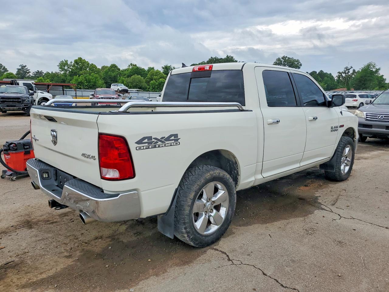 2016 RAM 1500