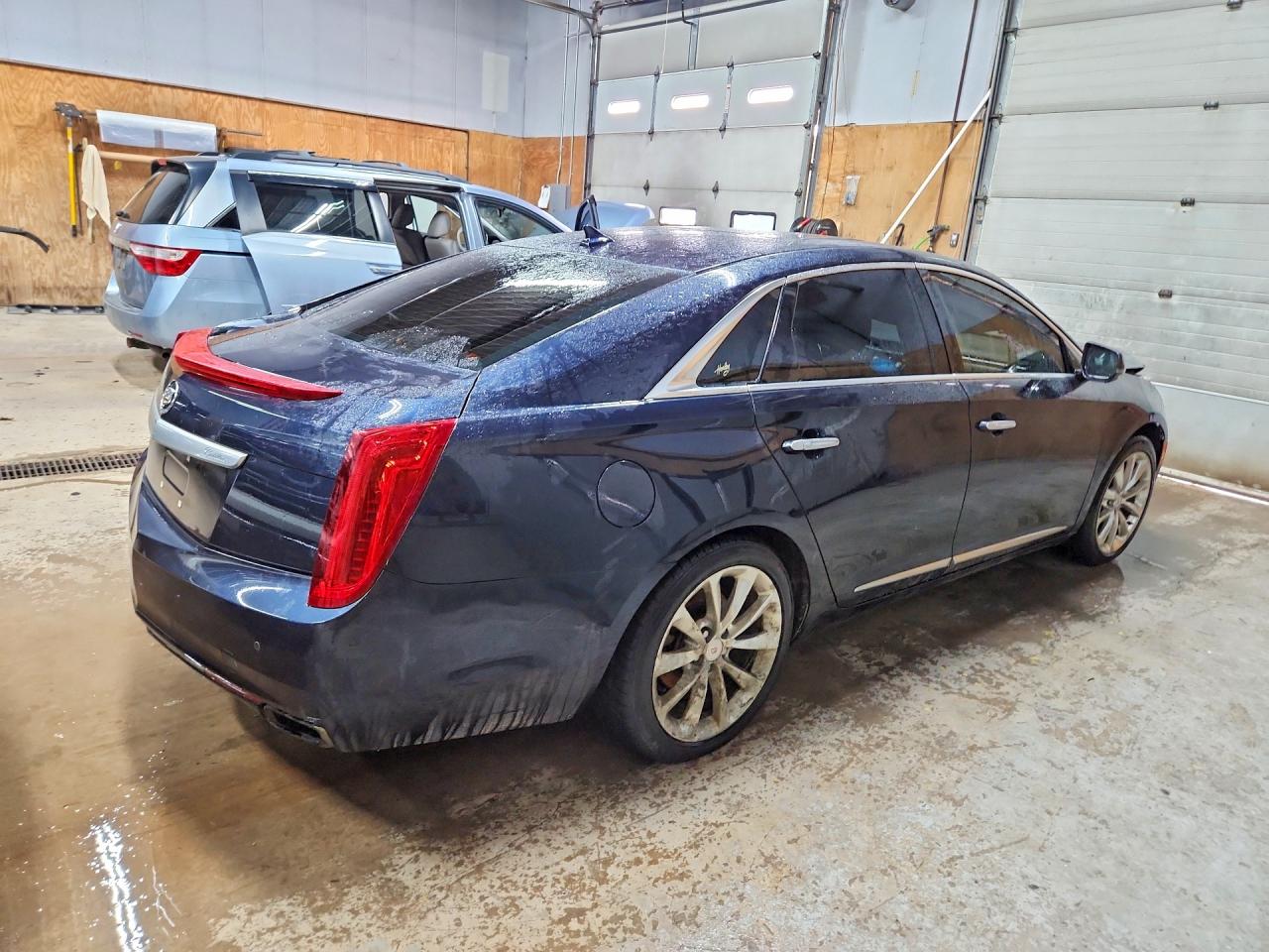 2014 CADILLAC XTS