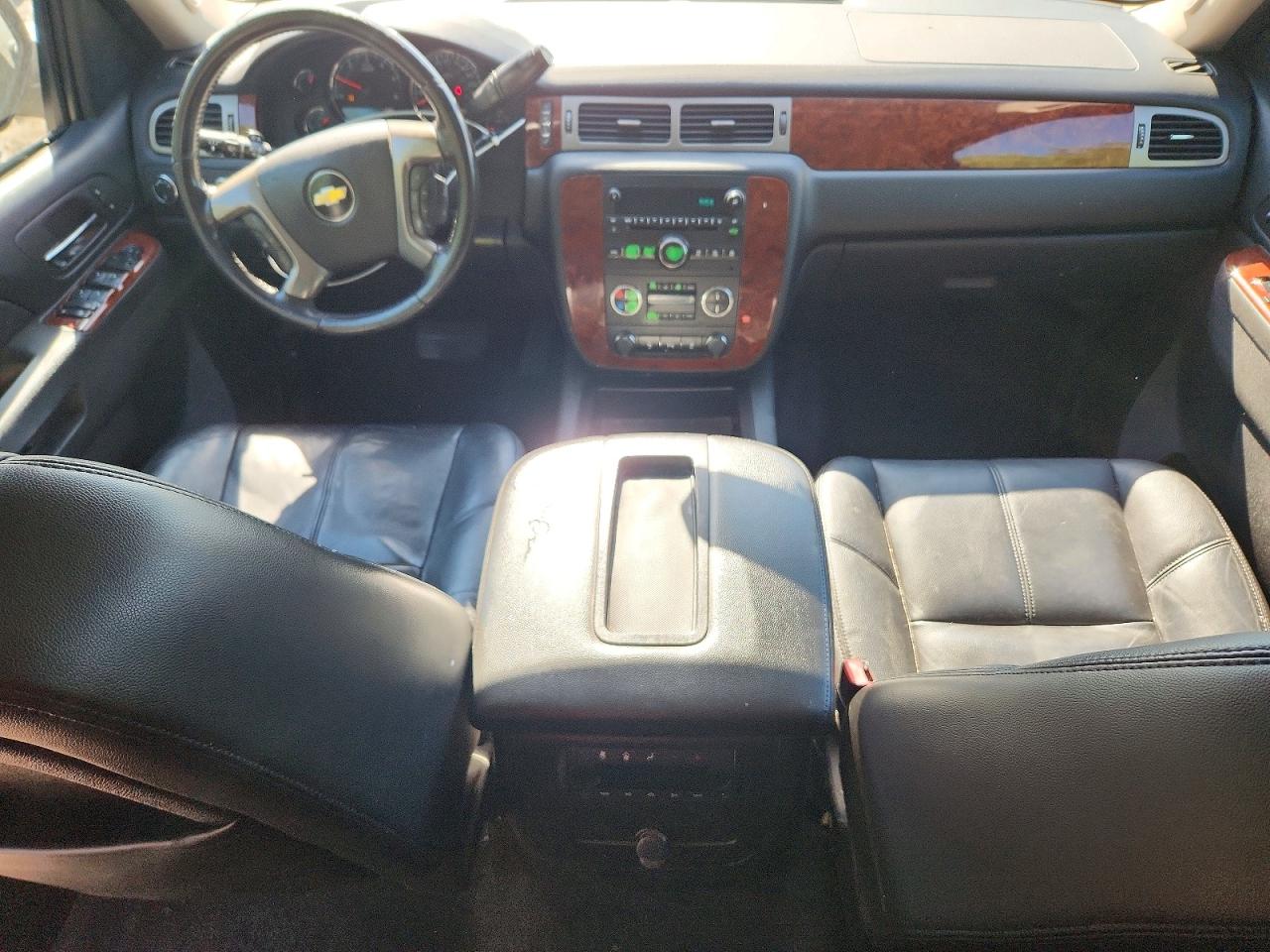 2013 CHEVROLET SUBURBAN
