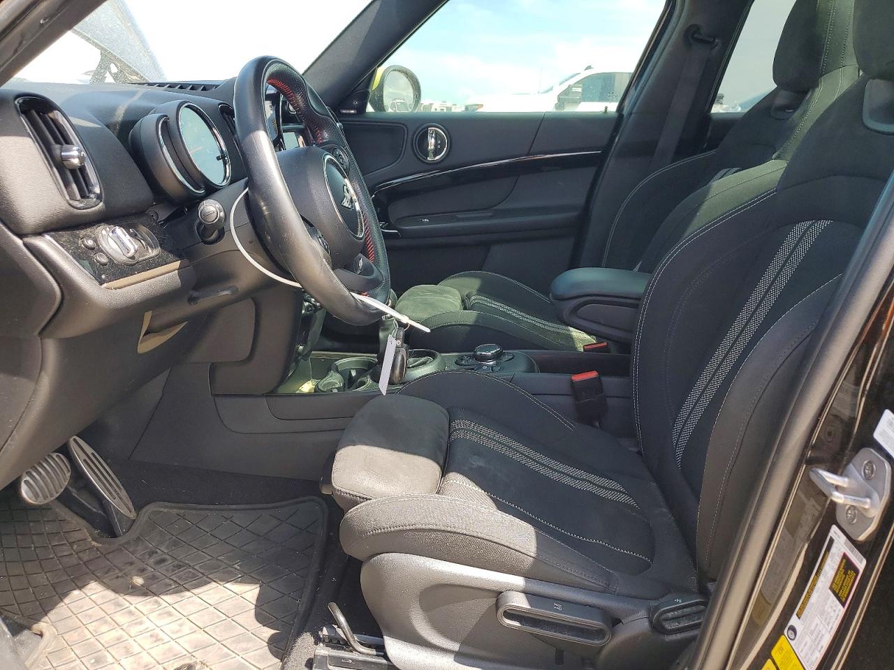 2019 MINI COOPER
