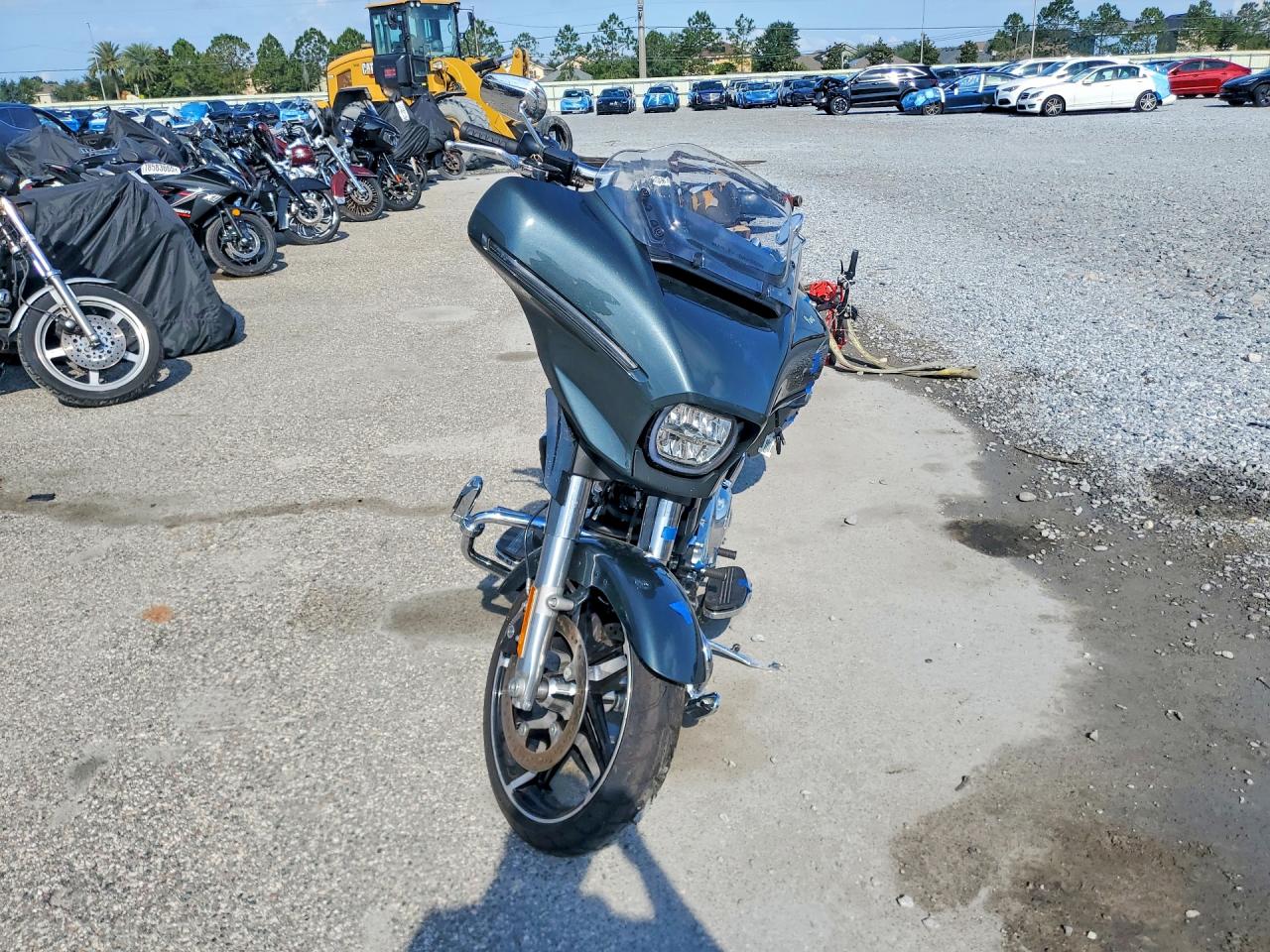 2025 HARLEY DAVIDSON FL