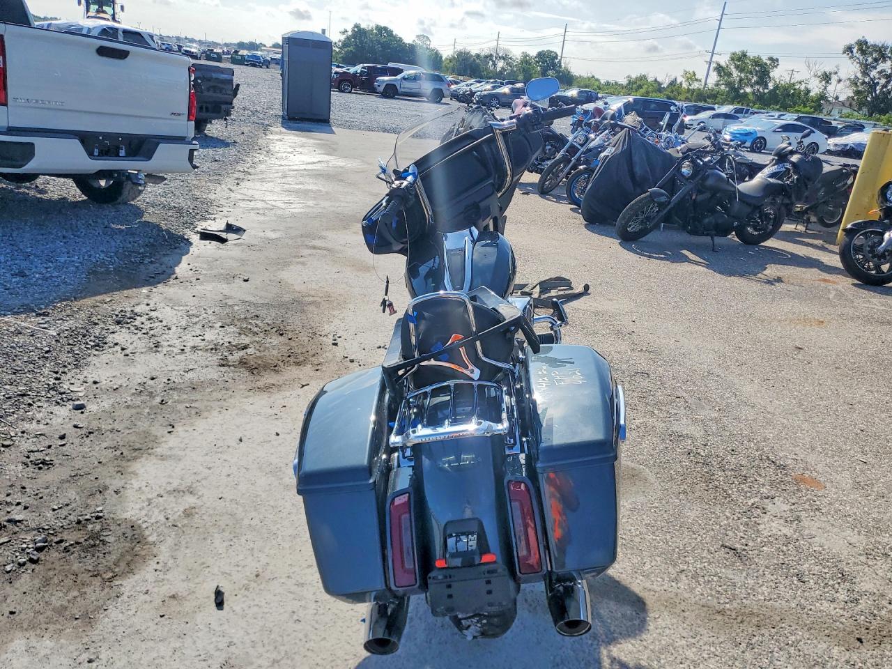 2025 HARLEY DAVIDSON FL