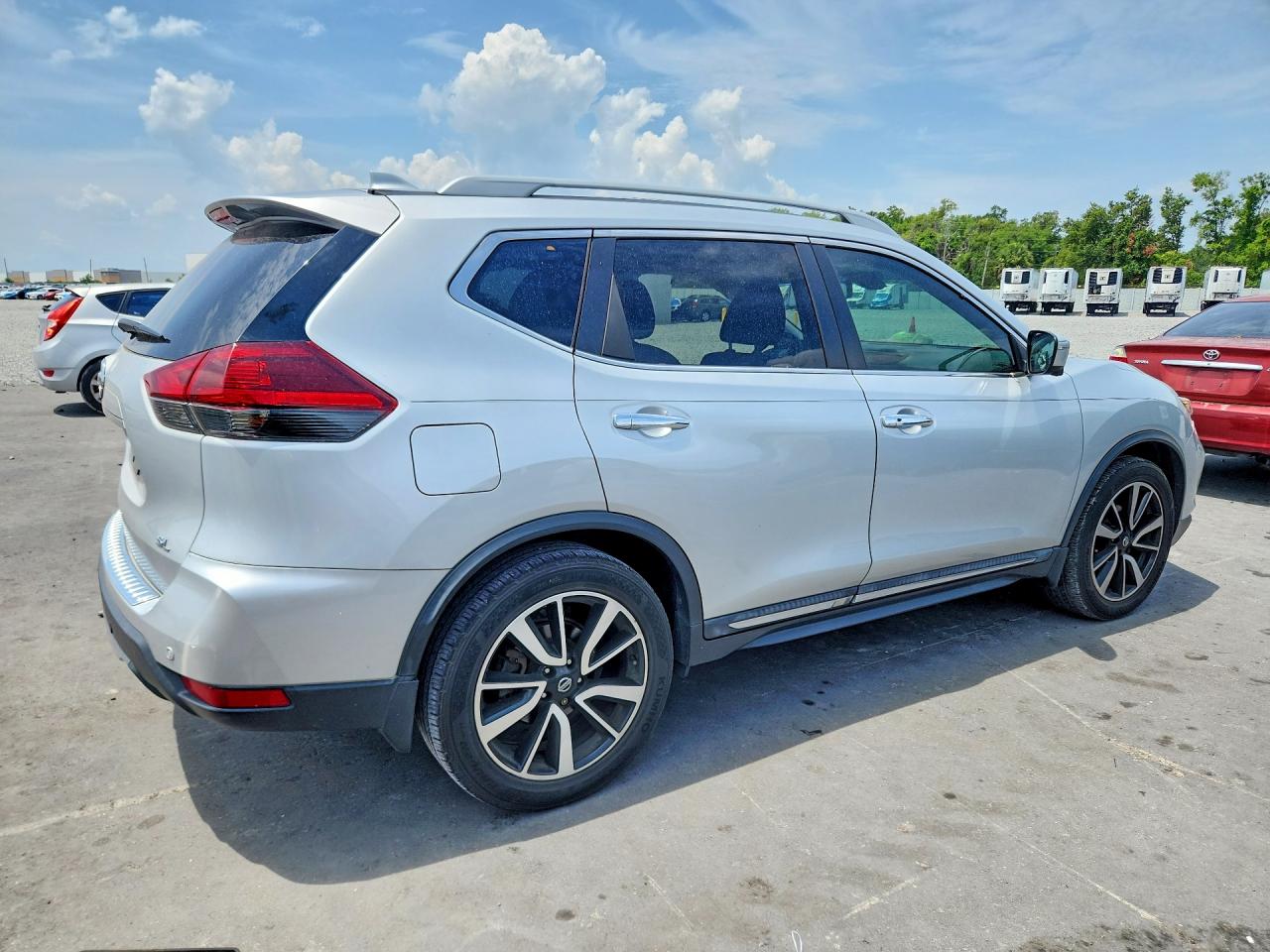 2019 NISSAN ROGUE
