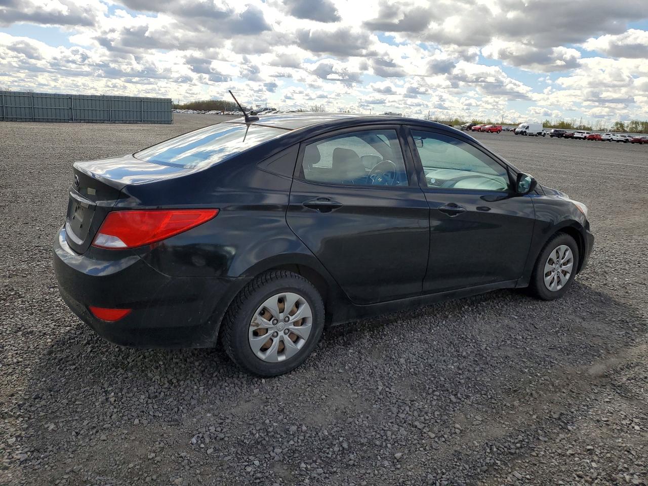 2016 HYUNDAI ACCENT