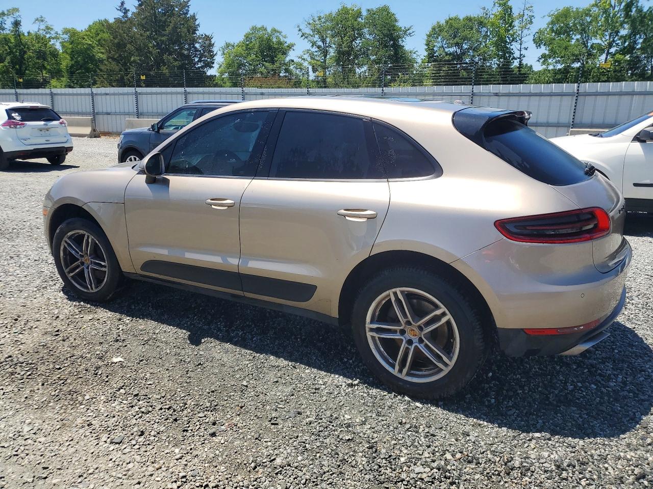 2017 PORSCHE MACAN