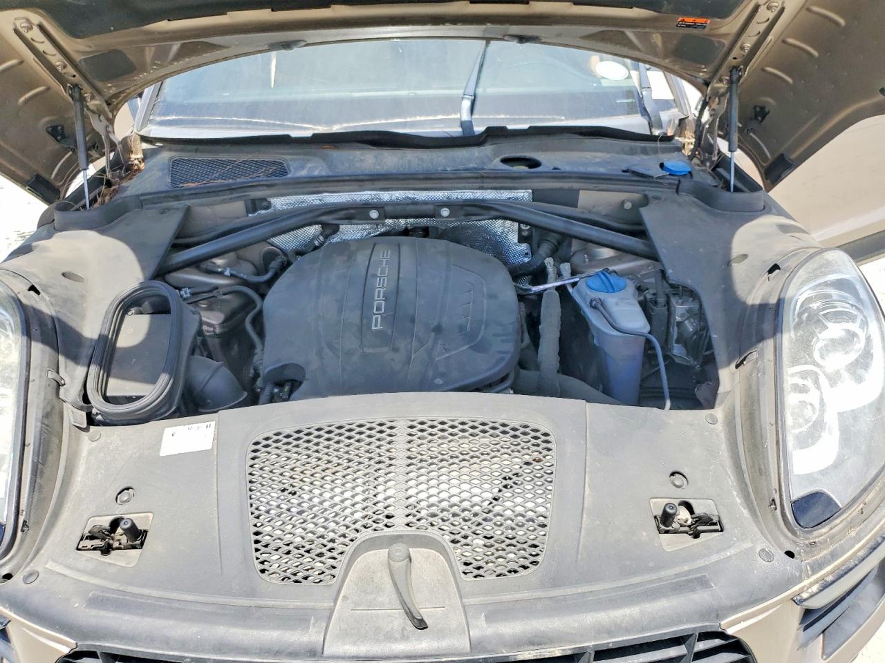 2017 PORSCHE MACAN