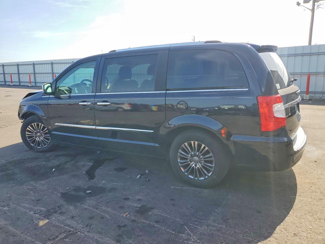 2011 CHRYSLER MINIVAN