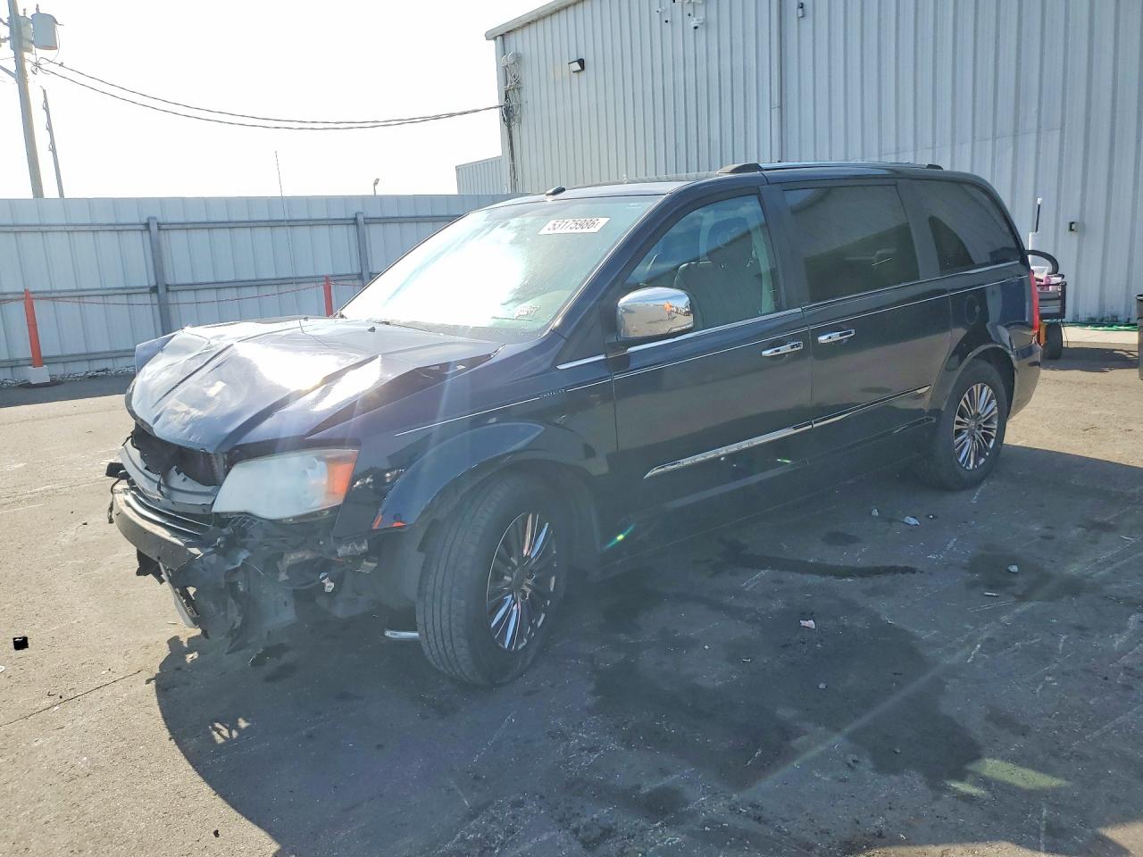 2011 CHRYSLER MINIVAN