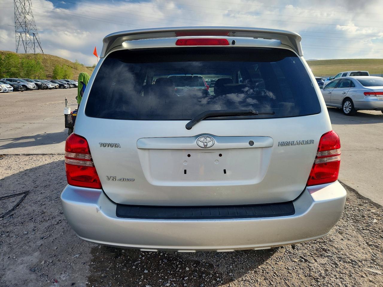 2003 TOYOTA HIGHLANDER