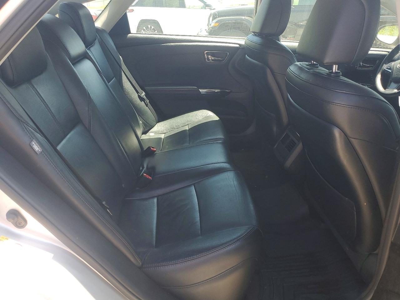 2013 TOYOTA AVALON