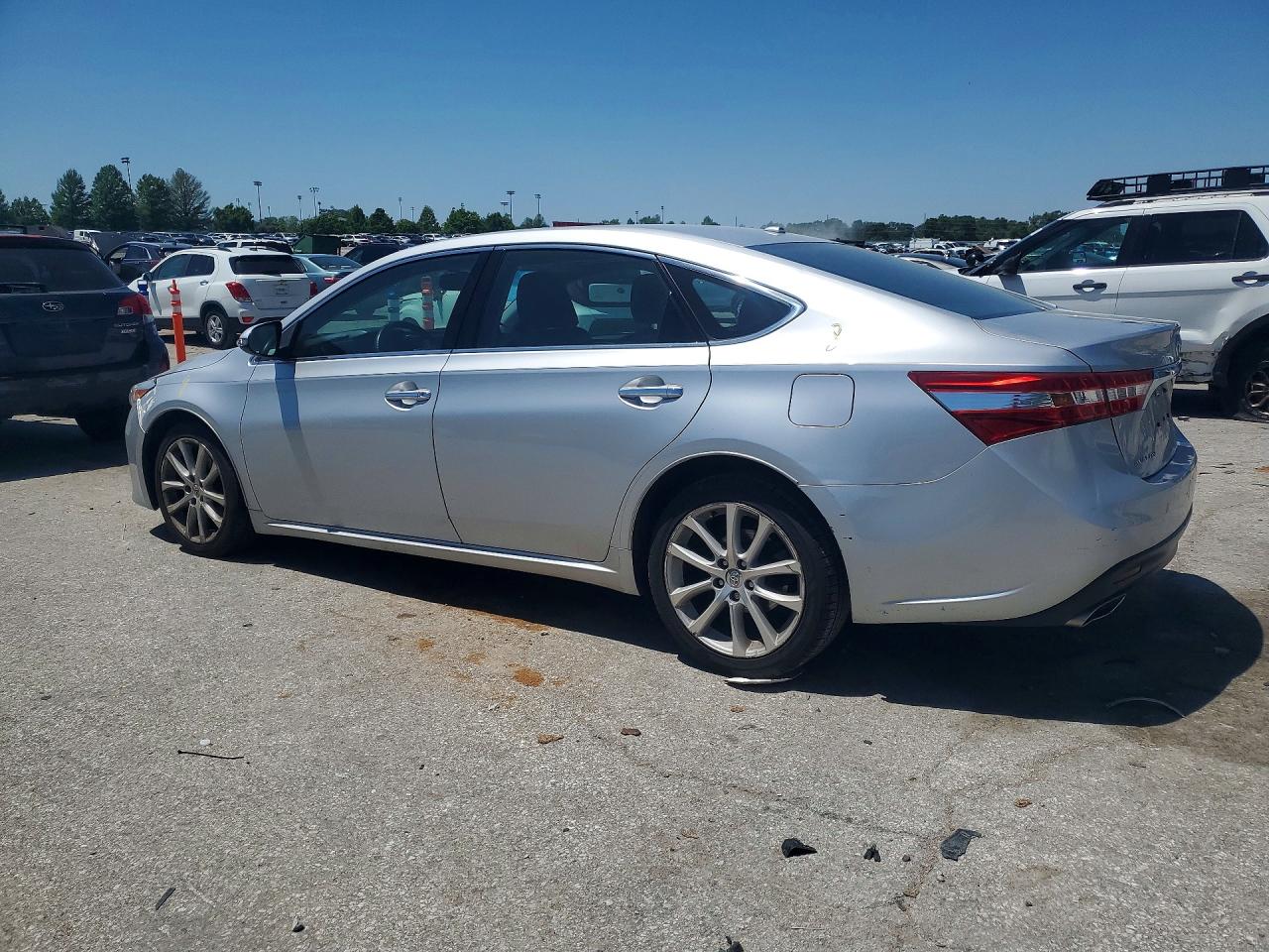 2013 TOYOTA AVALON